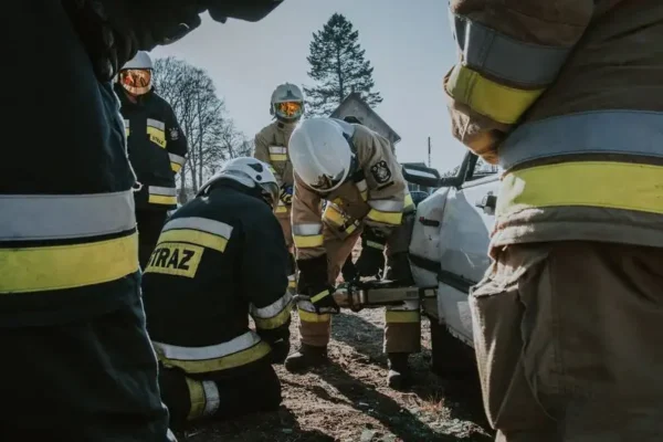 Dwóch druhów z OSP Strzelce Wielkie ukończyło kurs KPP