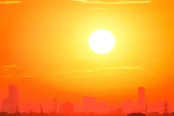 IMGW ostrzega przed ekstremalnym upałem w Łódzkiem. Temperatura może sięgnąć 38 st. C