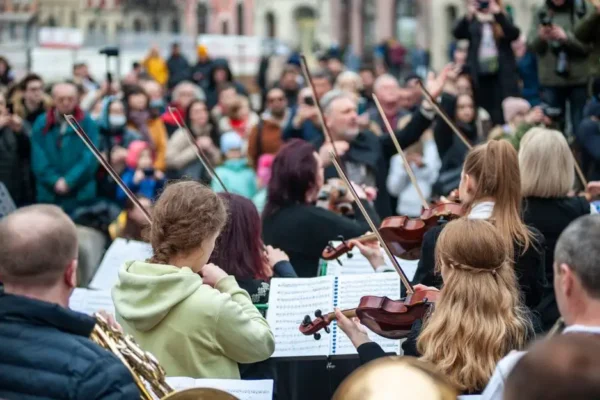Koncert pod Lipą w Pajęcznie – 750-lecie miasta z muzyką na żywo