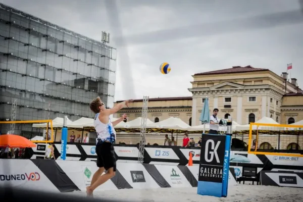 III Turniej Siatkówki Plażowej w Rząśni – sportowe pożegnanie wakacji
