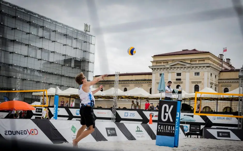 III Turniej Siatkówki Plażowej w Rząśni – sportowe pożegnanie wakacji